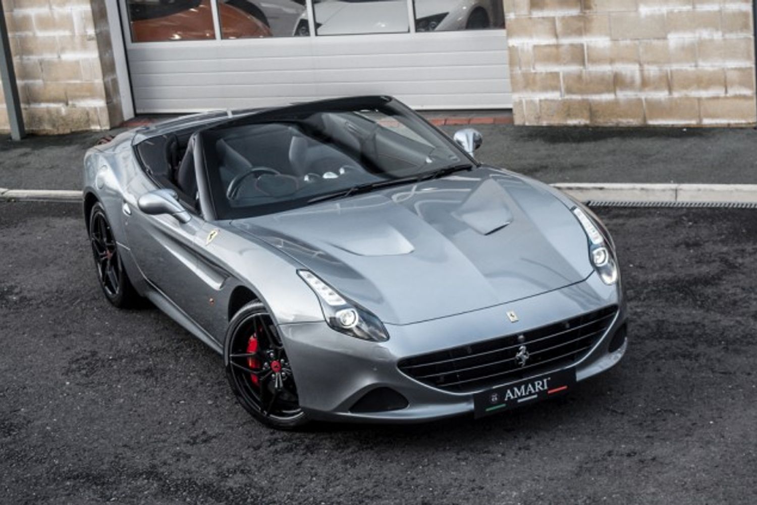 FERRARI CALIFORNIA CONVERTIBLE 3.9 DD 2DR SEMI AUTOMATIC