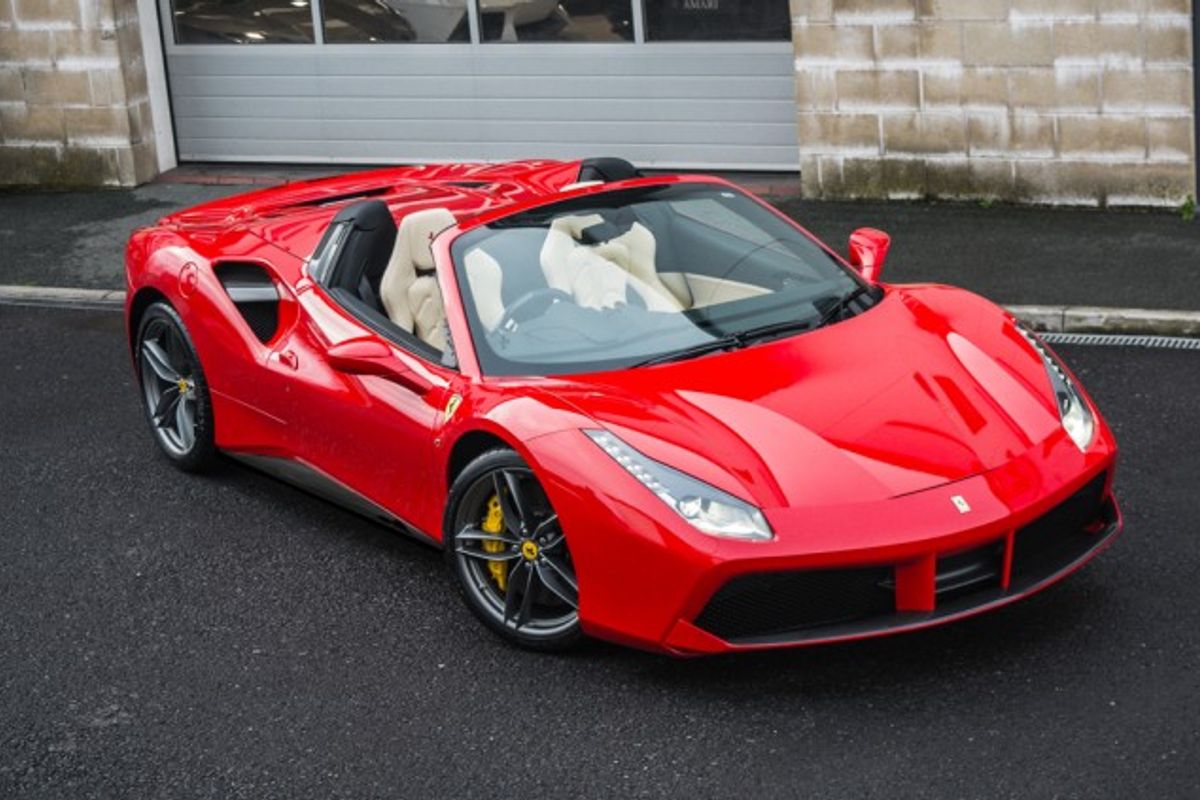 FERRARI 488 CONVERTIBLE 3.9 SPIDER 2DR SEMI AUTOMATIC