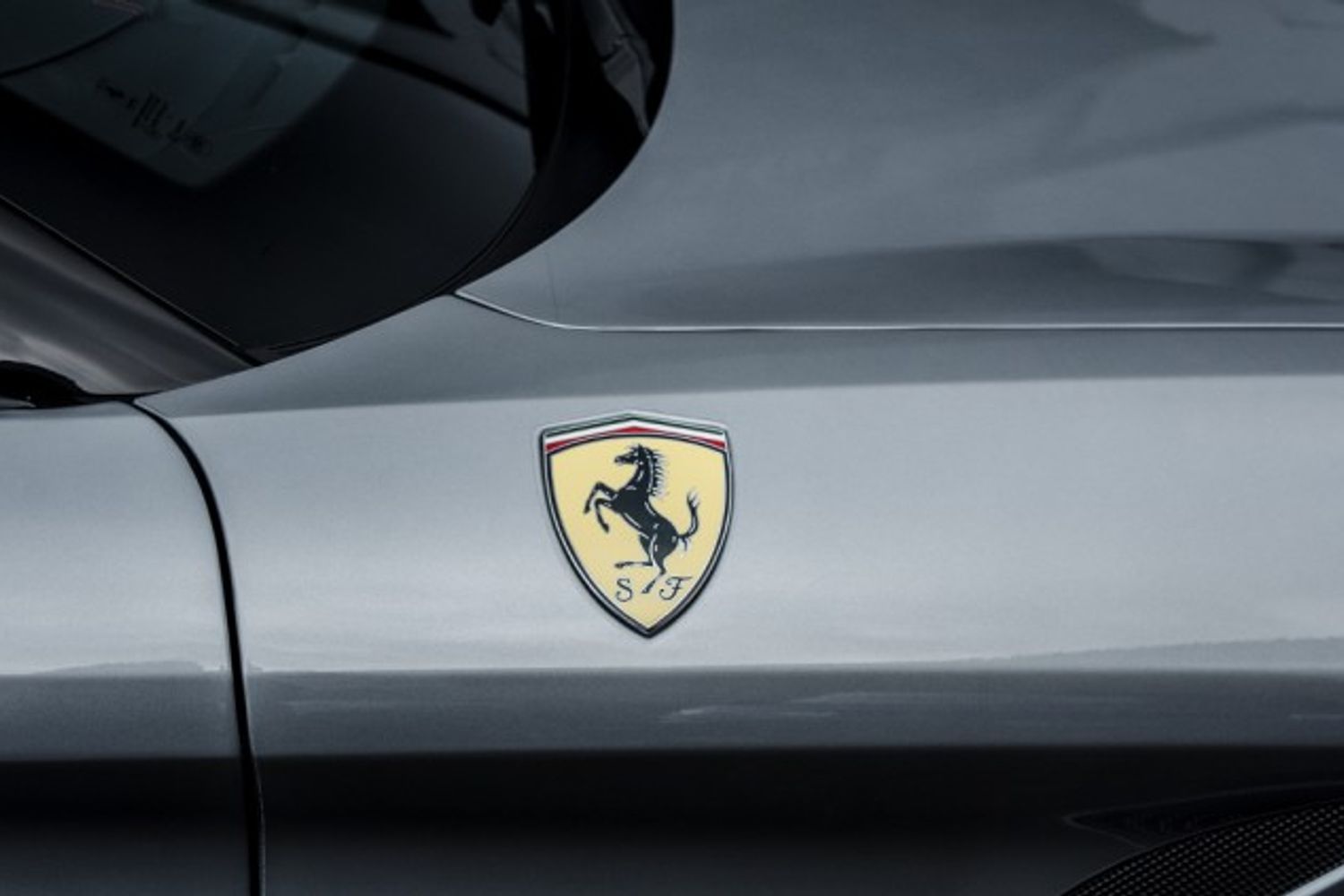 FERRARI CALIFORNIA CONVERTIBLE 3.9 DD 2DR SEMI AUTOMATIC