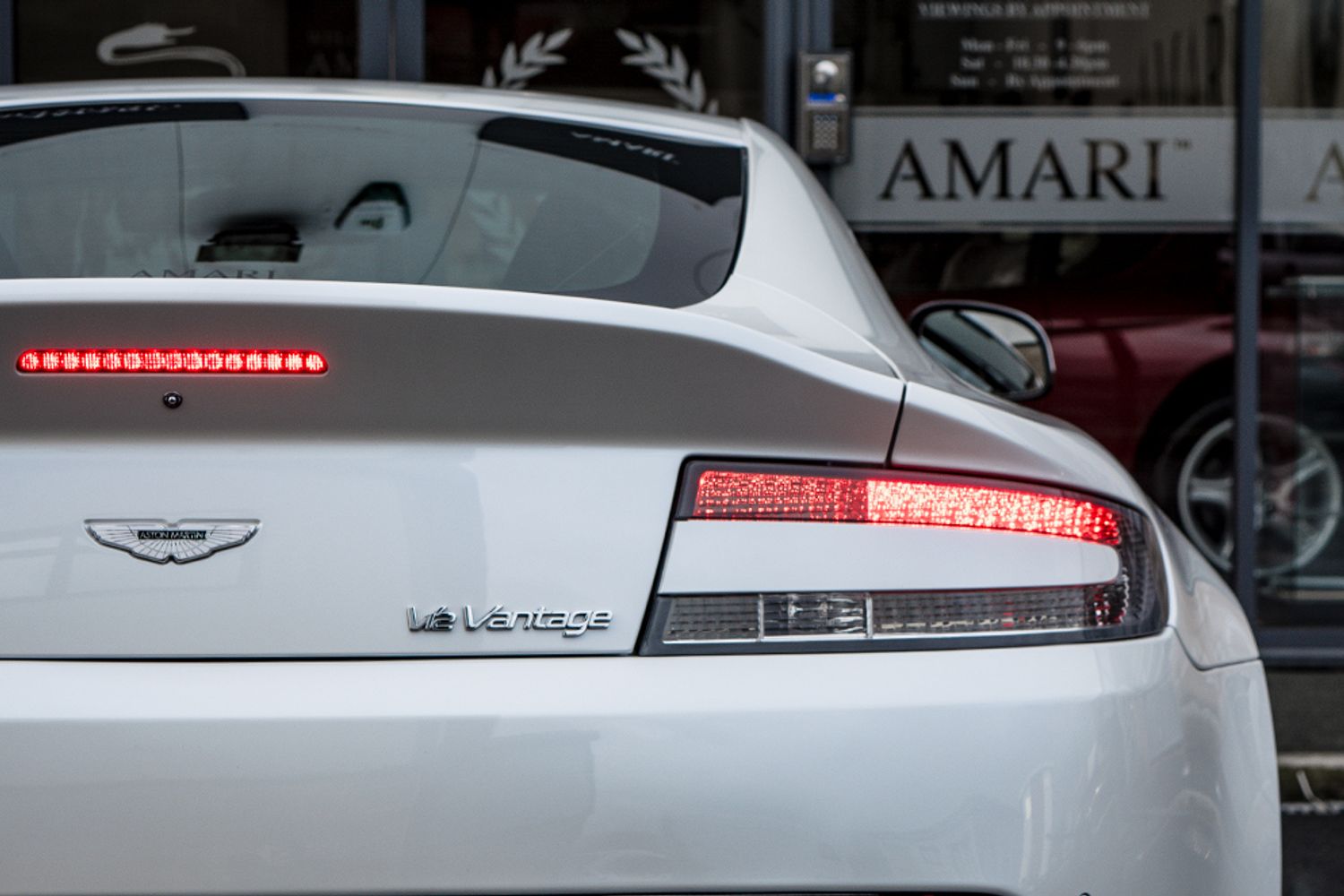 ASTON MARTIN VANTAGE COUPE 5.9 V12 3DR