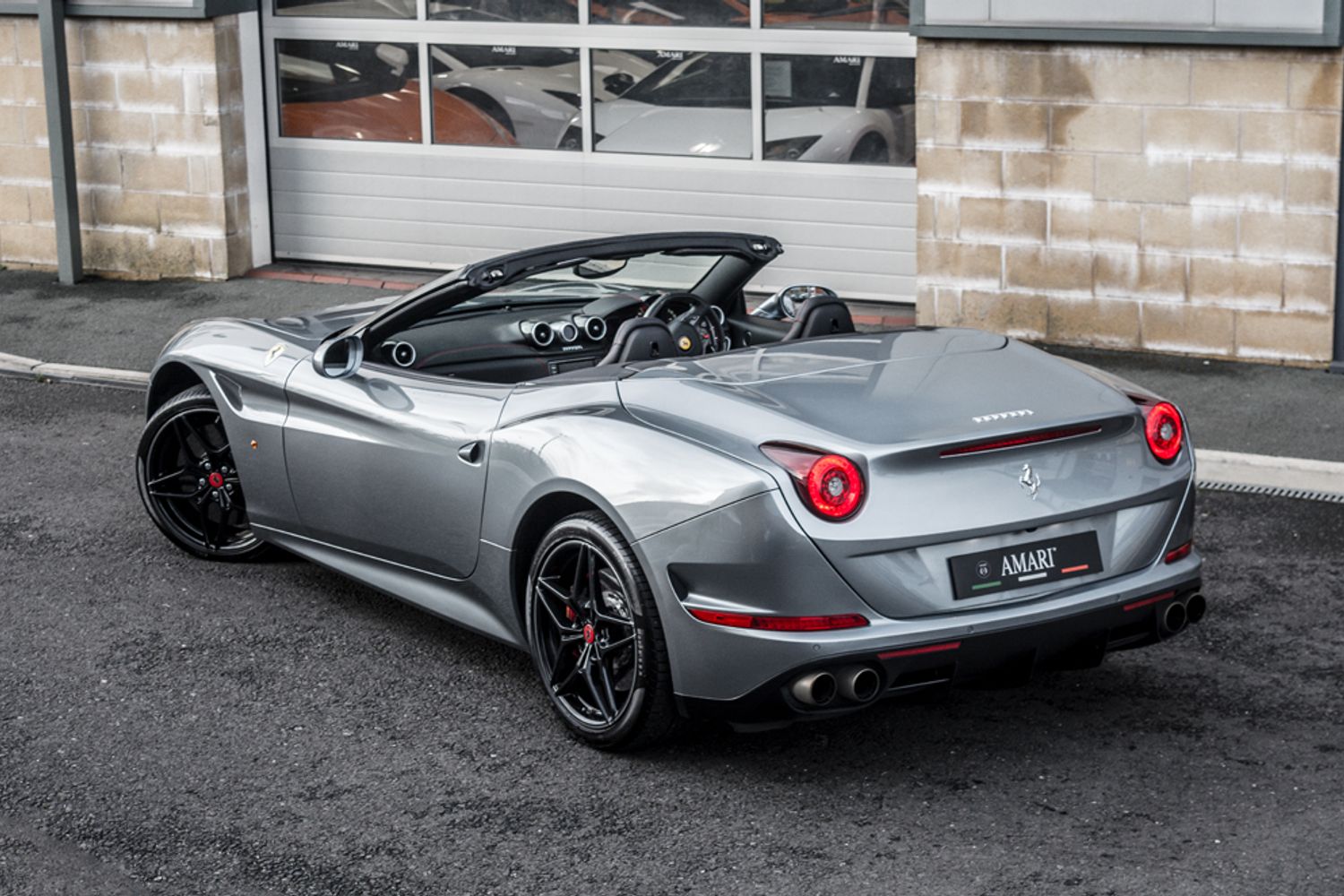 FERRARI CALIFORNIA CONVERTIBLE 3.9 DD 2DR SEMI AUTOMATIC