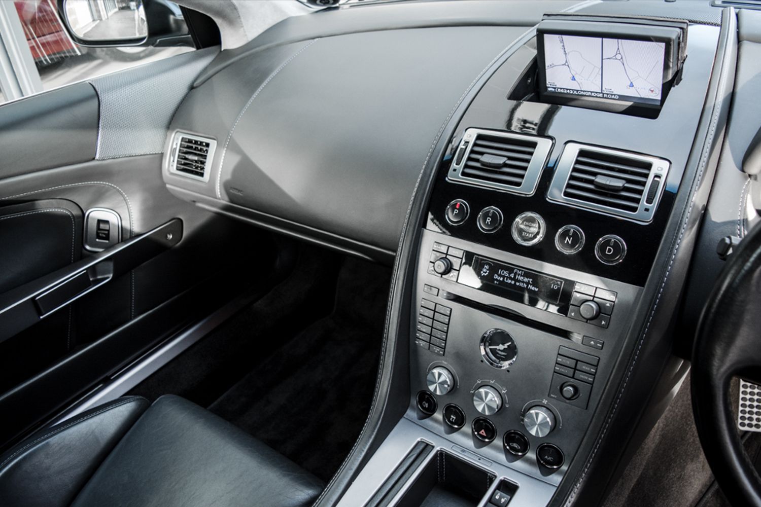 ASTON MARTIN DB9 COUPE 5.9 V12 2DR AUTOMATIC