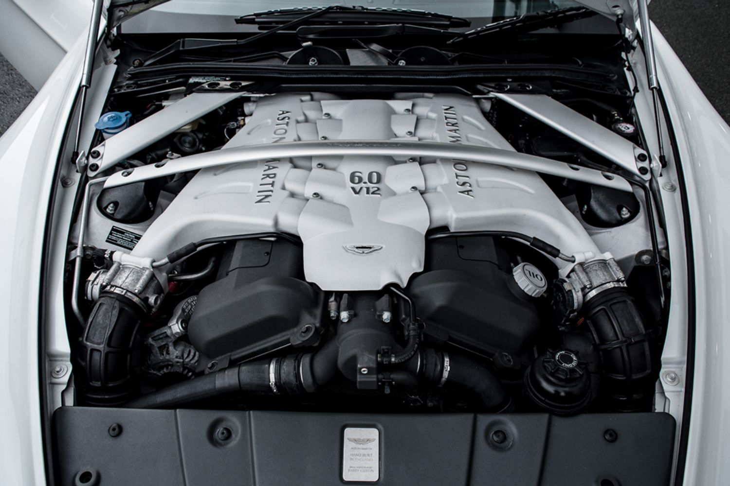ASTON MARTIN VANTAGE COUPE 5.9 V12 3DR