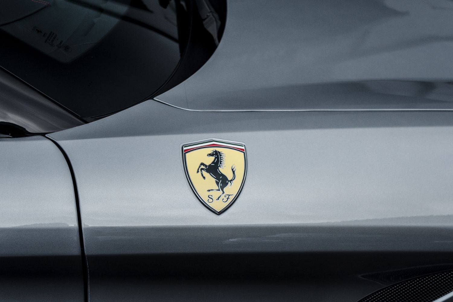 FERRARI CALIFORNIA CONVERTIBLE 3.9 DD 2DR SEMI AUTOMATIC