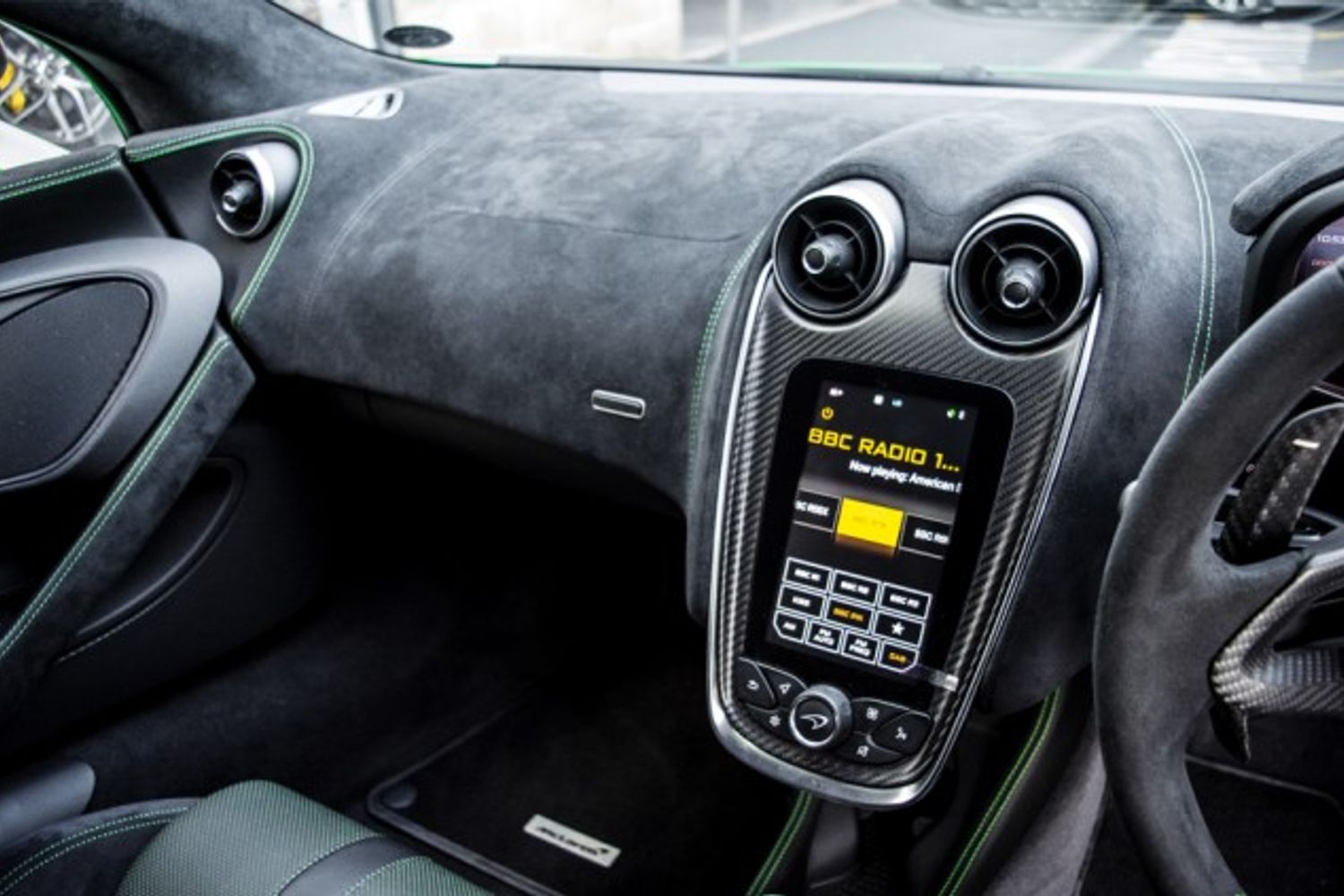 MCLAREN 570S COUPE 3.8 V8 2DR SEMI AUTOMATIC