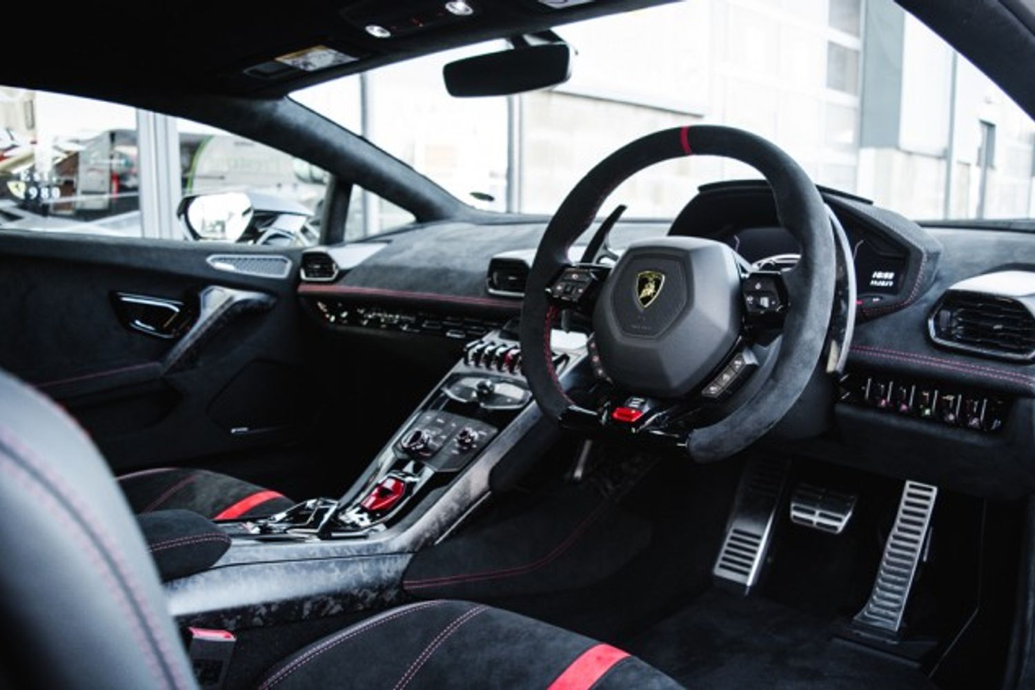LAMBORGHINI HURACAN COUPE 5.2 LP 640-4 PERFORMANTE 2DR SEMI AUTOMATIC