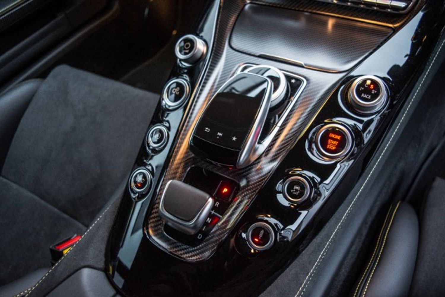 MERCEDES-BENZ AMG GT 4.0 AMG GT R PREMIUM 2DR AUTOMATIC