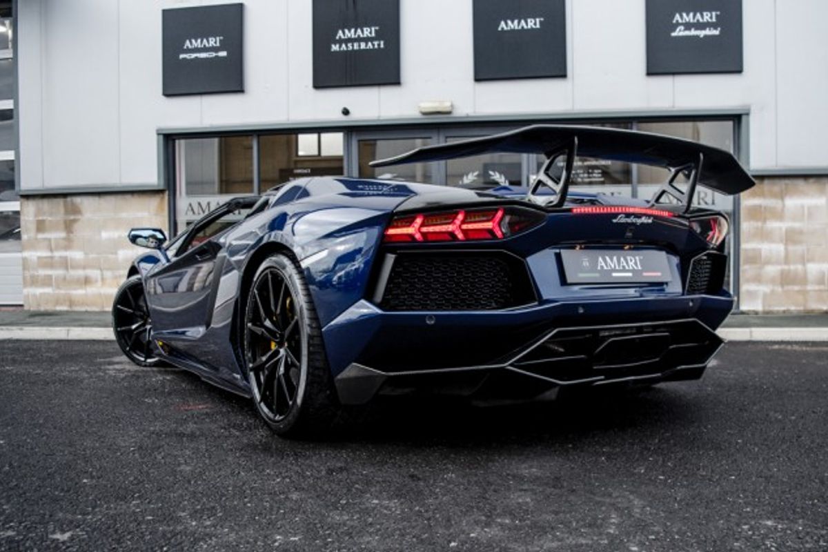 LAMBORGHINI AVENTADOR CONVERTIBLE 6.5 LP 700-4 ROADSTER DMC Molto Veloce