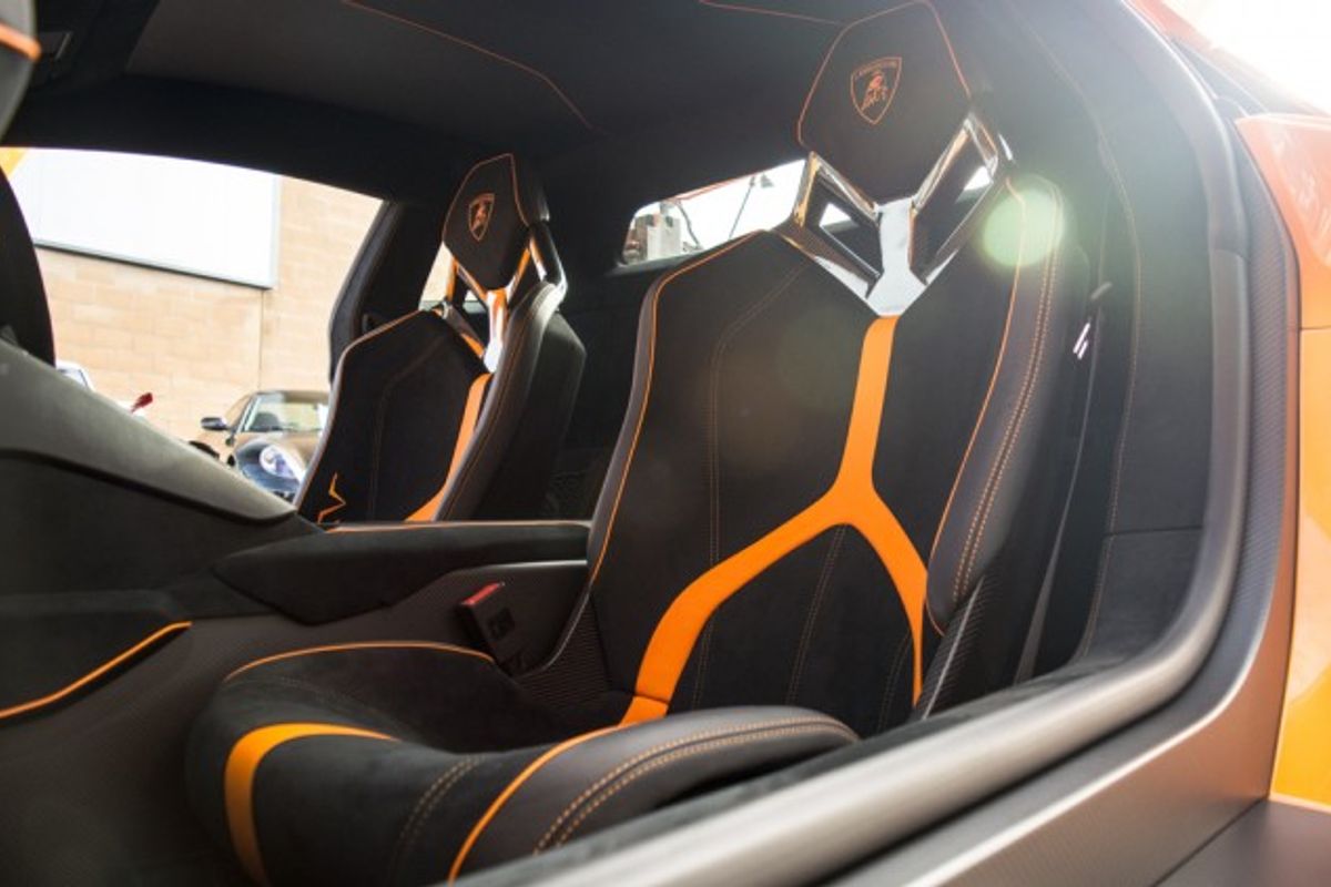 LAMBORGHINI AVENTADOR COUPE 6.5 LP 750-4 SUPERVELOCE 2DR SEMI AUTOMATIC