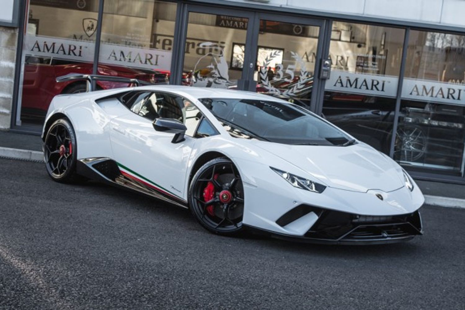 LAMBORGHINI HURACAN COUPE 5.2 LP 640-4 PERFORMANTE 2DR SEMI AUTOMATIC