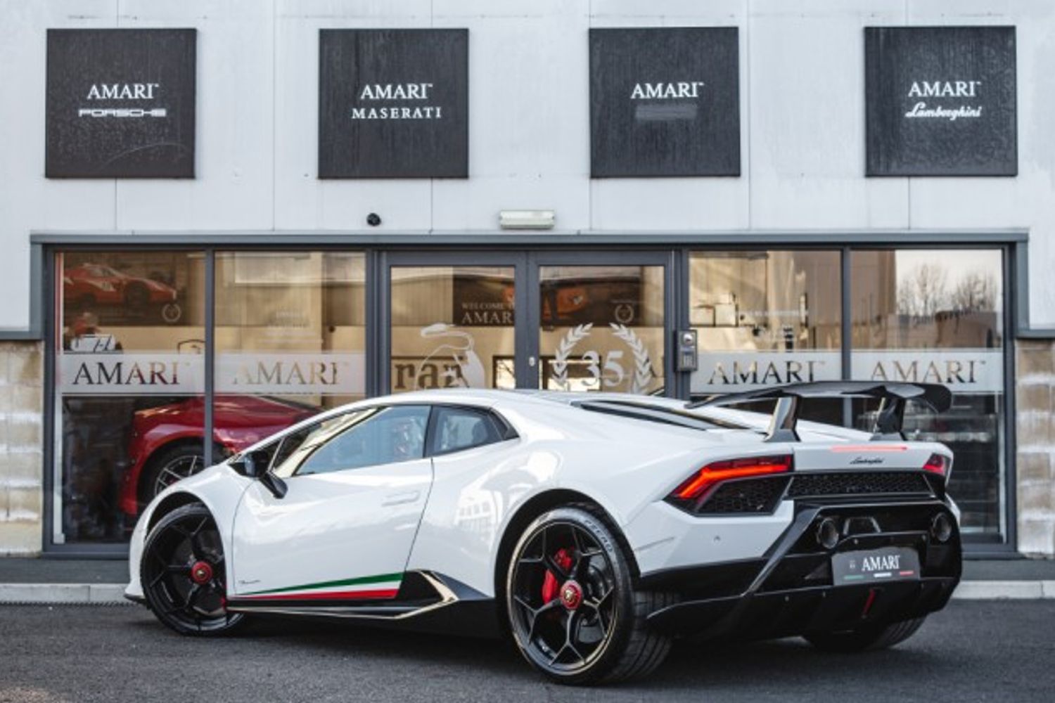 LAMBORGHINI HURACAN COUPE 5.2 LP 640-4 PERFORMANTE 2DR SEMI AUTOMATIC