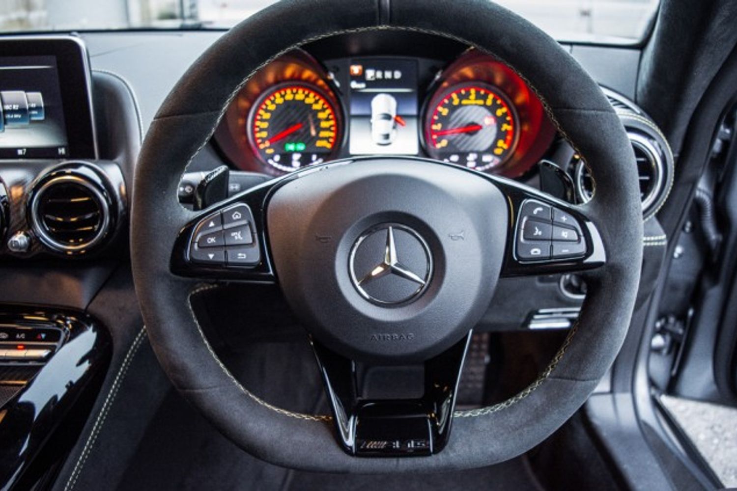 MERCEDES-BENZ AMG GT 4.0 AMG GT R PREMIUM 2DR AUTOMATIC