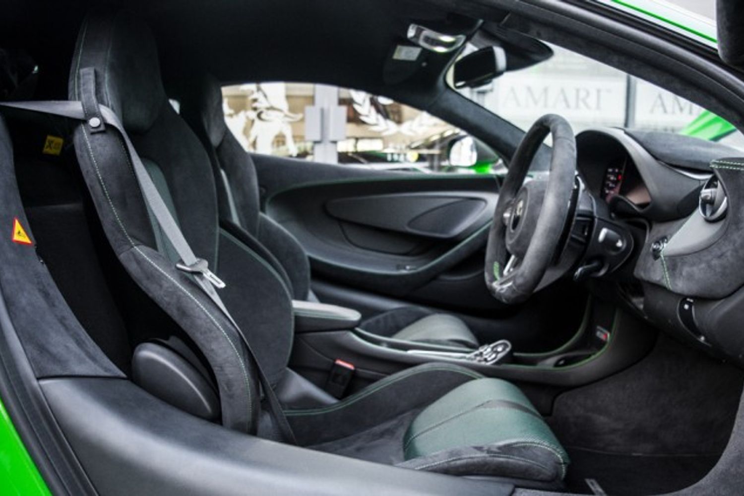 MCLAREN 570S COUPE 3.8 V8 2DR SEMI AUTOMATIC