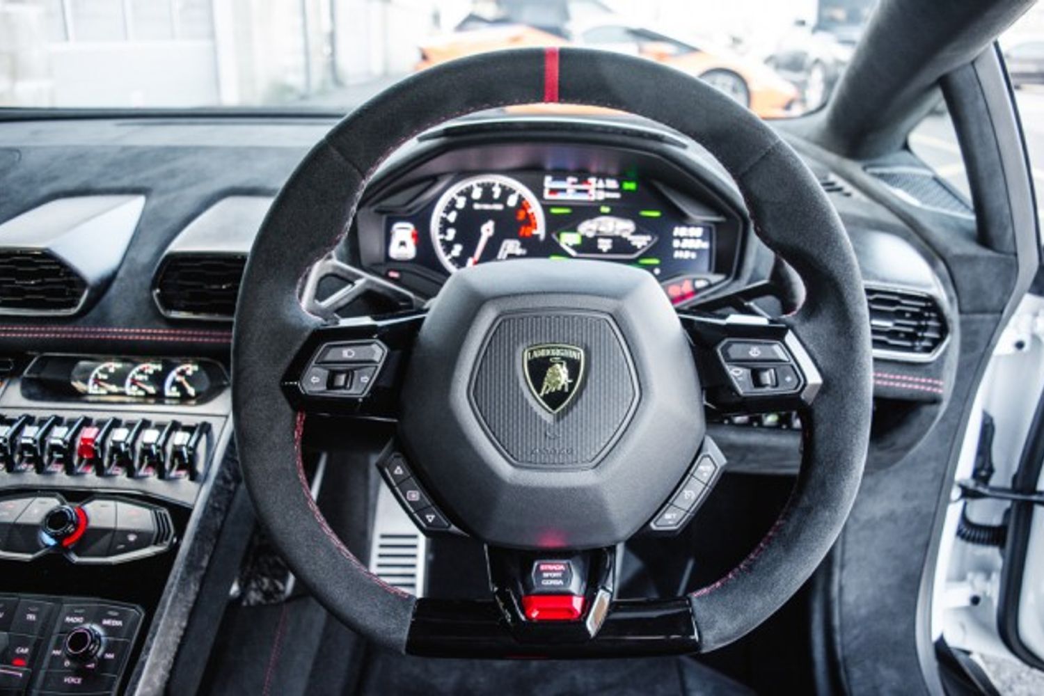 LAMBORGHINI HURACAN COUPE 5.2 LP 640-4 PERFORMANTE 2DR SEMI AUTOMATIC