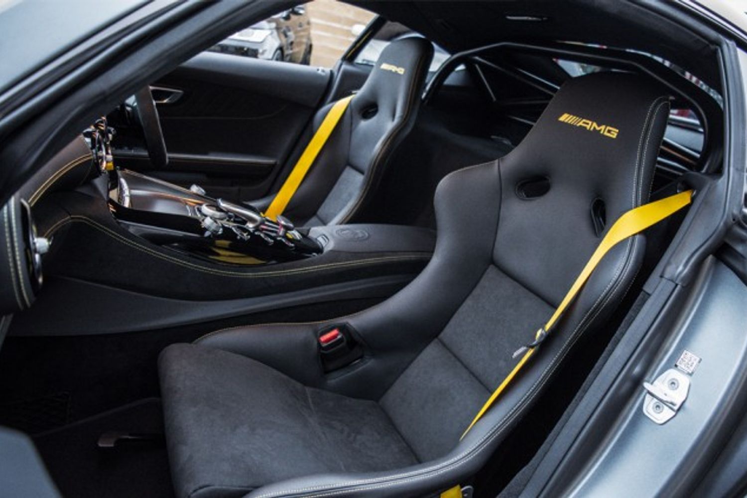 MERCEDES-BENZ AMG GT 4.0 AMG GT R PREMIUM 2DR AUTOMATIC