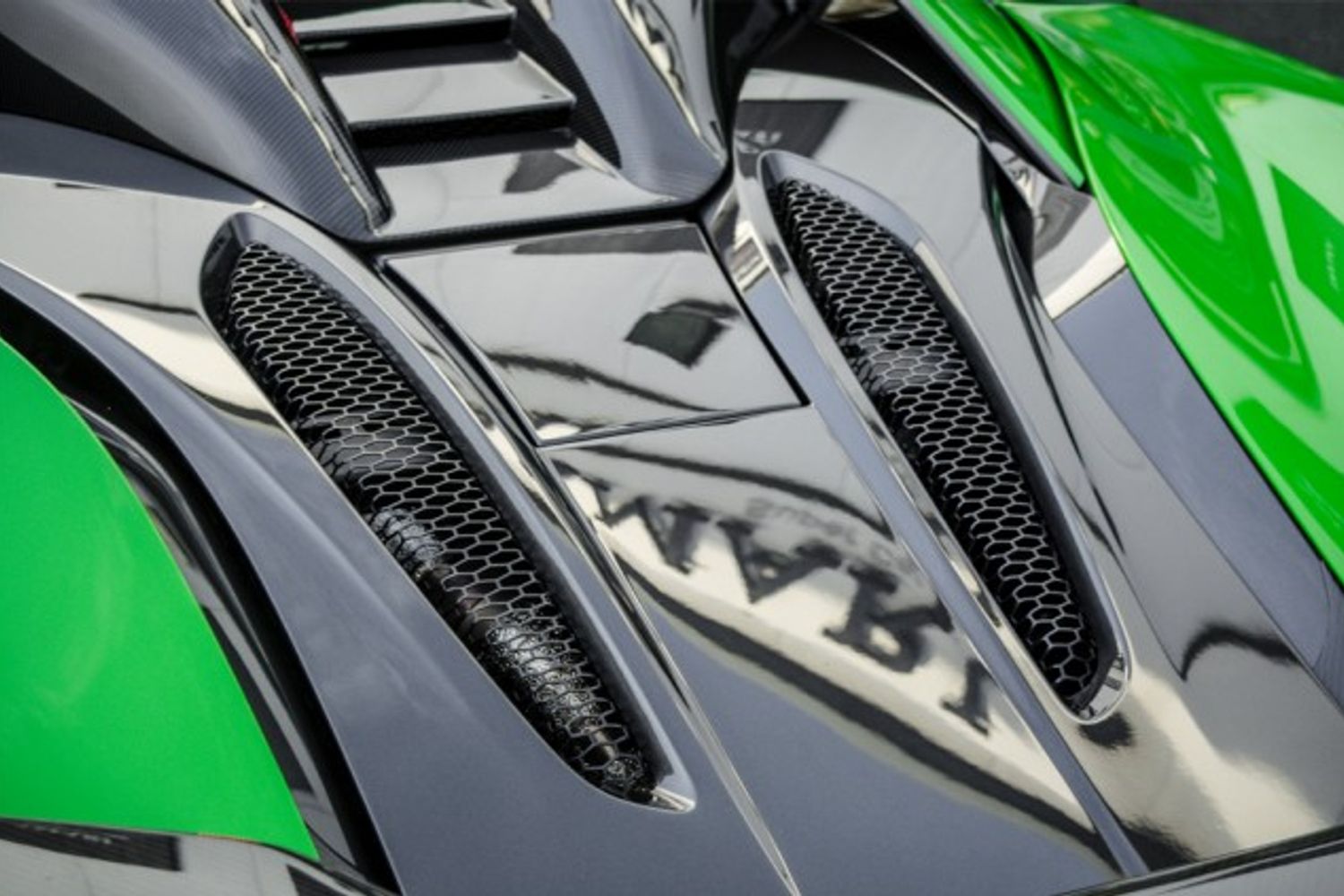 MCLAREN 570S COUPE 3.8 V8 2DR SEMI AUTOMATIC