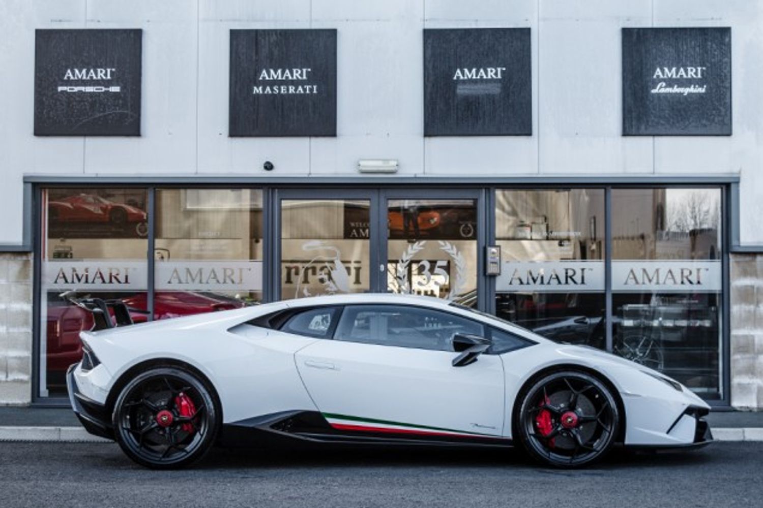 LAMBORGHINI HURACAN COUPE 5.2 LP 640-4 PERFORMANTE 2DR SEMI AUTOMATIC