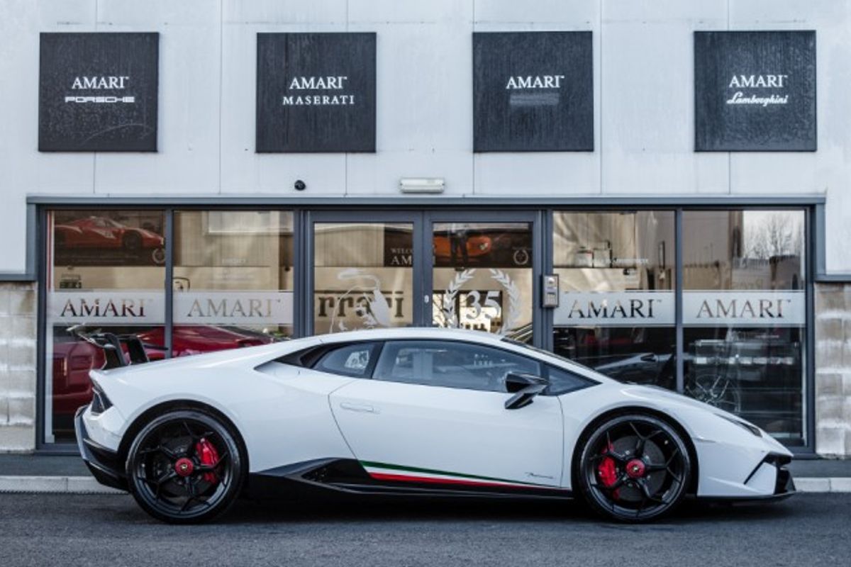 LAMBORGHINI HURACAN COUPE 5.2 LP 640-4 PERFORMANTE 2DR SEMI AUTOMATIC
