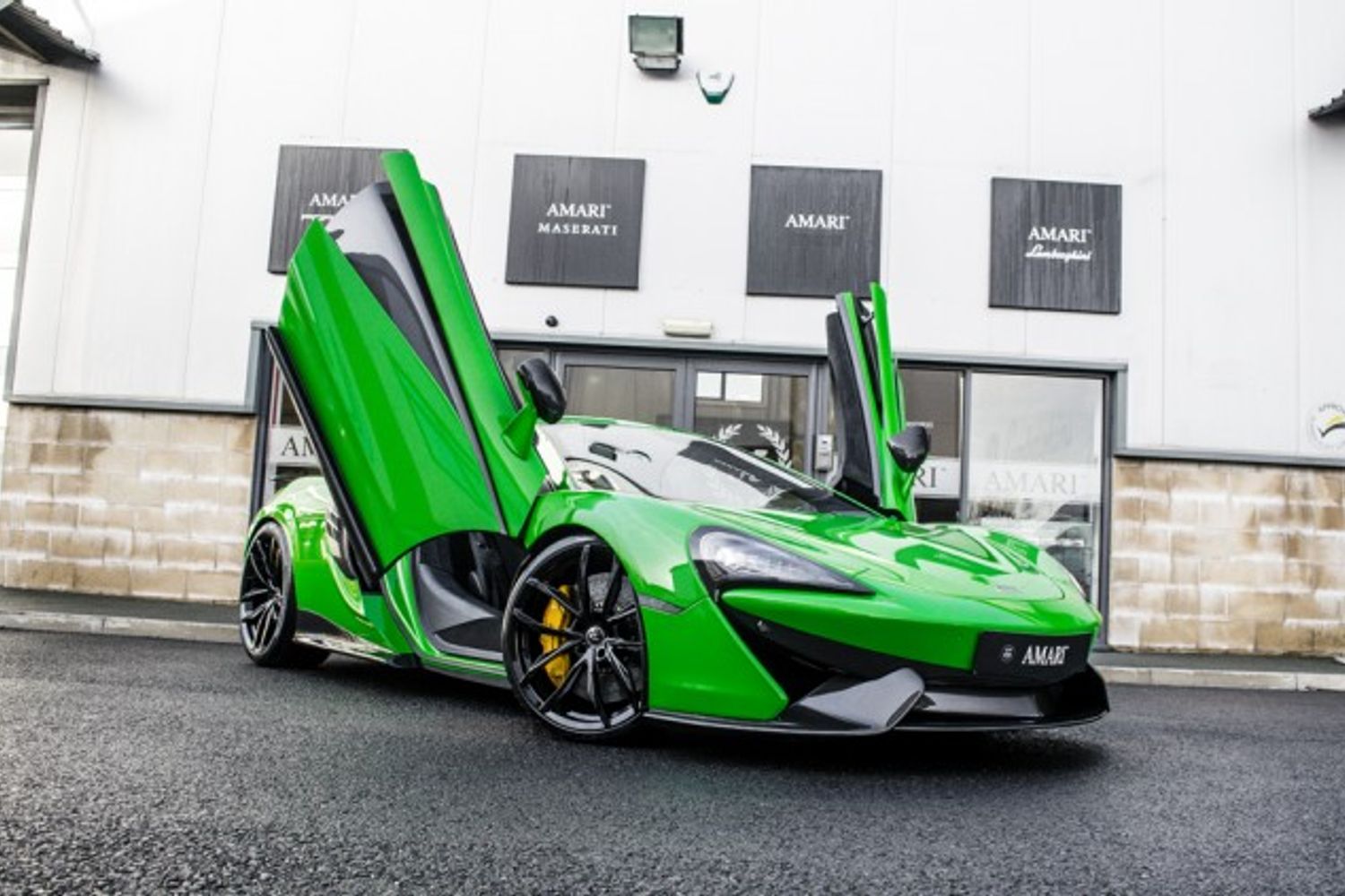 MCLAREN 570S COUPE 3.8 V8 2DR SEMI AUTOMATIC