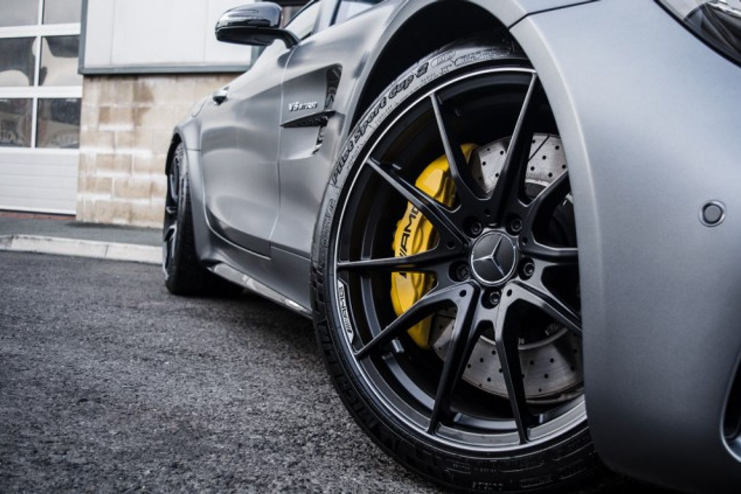 MERCEDES-BENZ AMG GT 4.0 AMG GT R PREMIUM 2DR AUTOMATIC