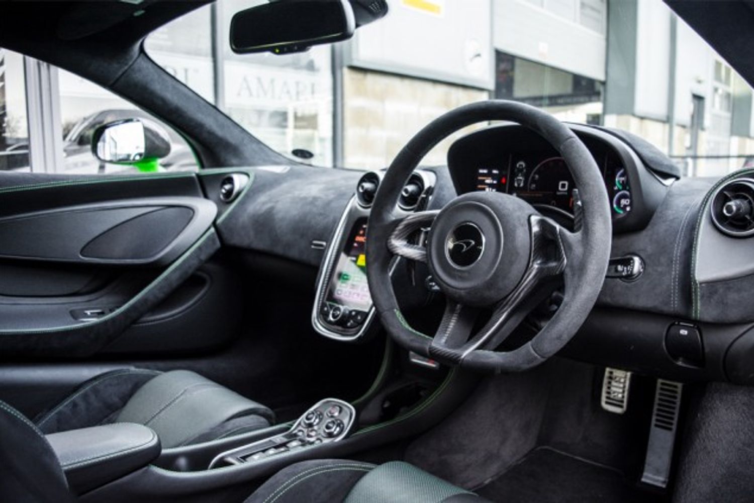 MCLAREN 570S COUPE 3.8 V8 2DR SEMI AUTOMATIC