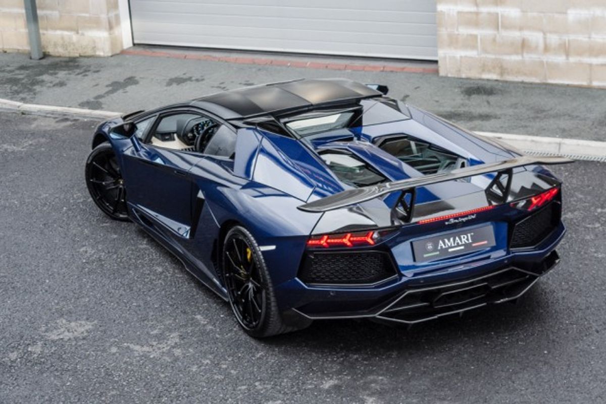 LAMBORGHINI AVENTADOR CONVERTIBLE 6.5 LP 700-4 ROADSTER DMC Molto Veloce
