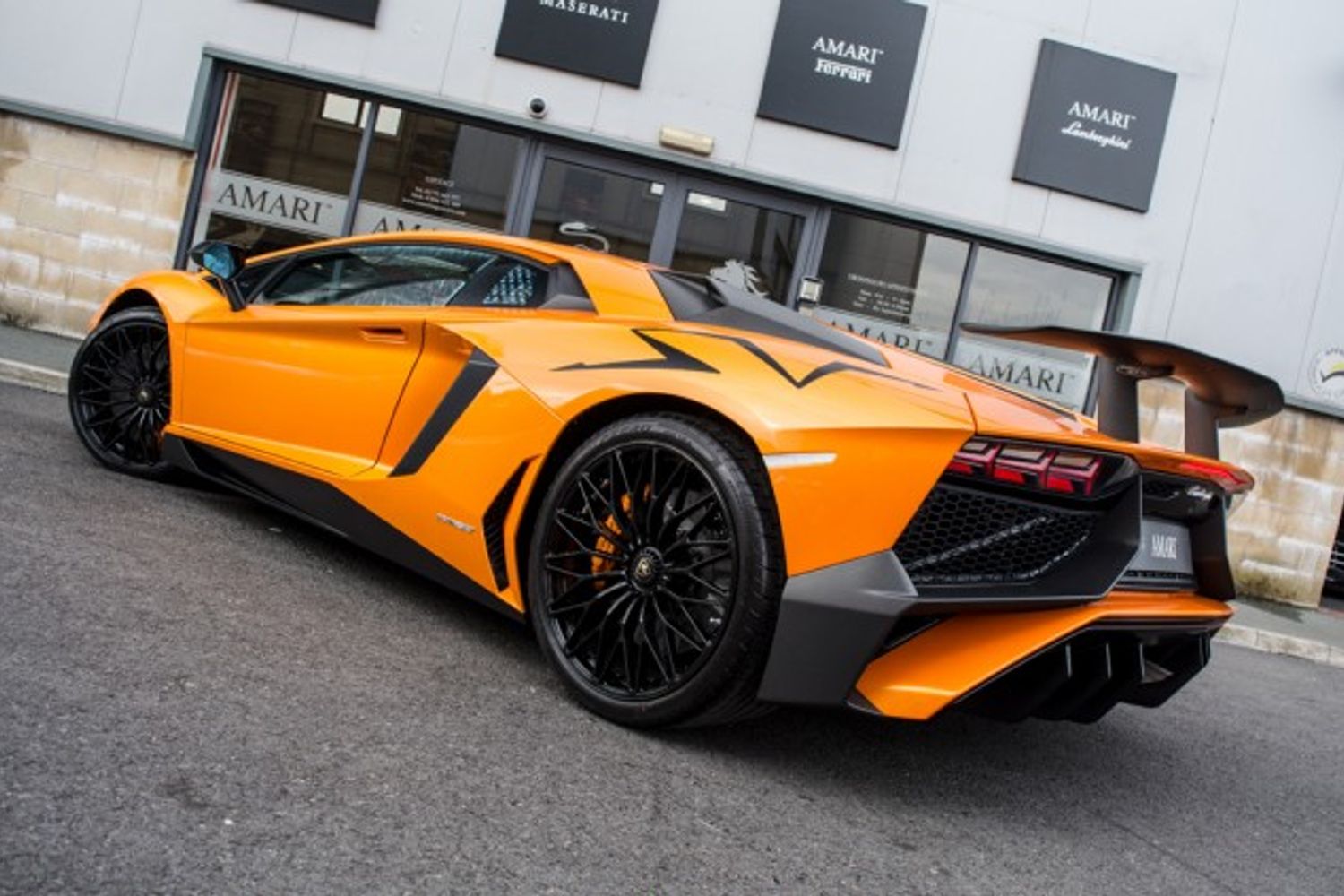 LAMBORGHINI AVENTADOR COUPE 6.5 LP 750-4 SUPERVELOCE 2DR SEMI AUTOMATIC