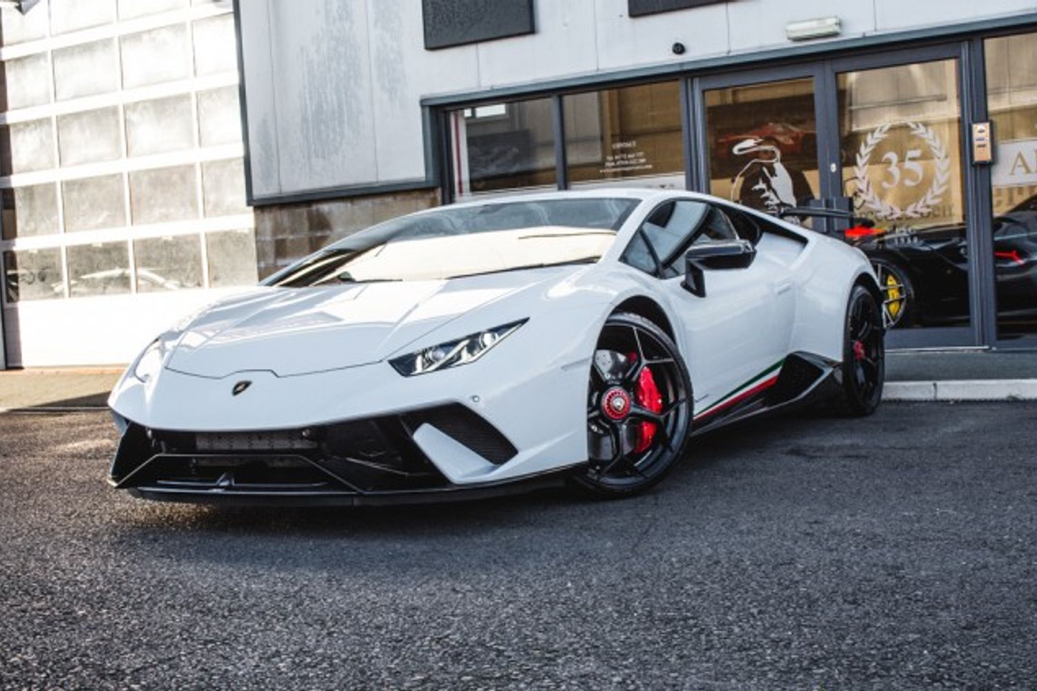 LAMBORGHINI HURACAN COUPE 5.2 LP 640-4 PERFORMANTE 2DR SEMI AUTOMATIC