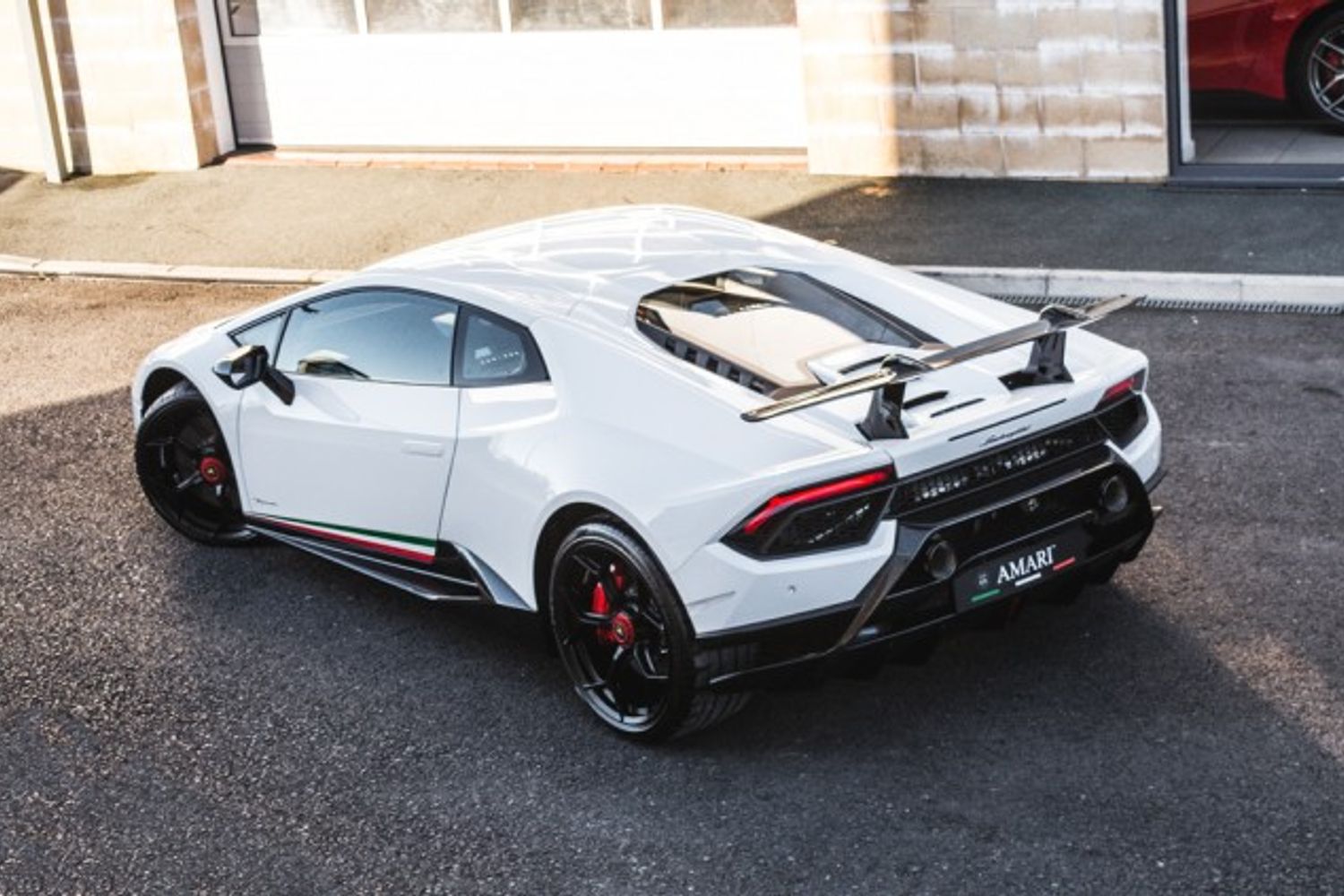 LAMBORGHINI HURACAN COUPE 5.2 LP 640-4 PERFORMANTE 2DR SEMI AUTOMATIC
