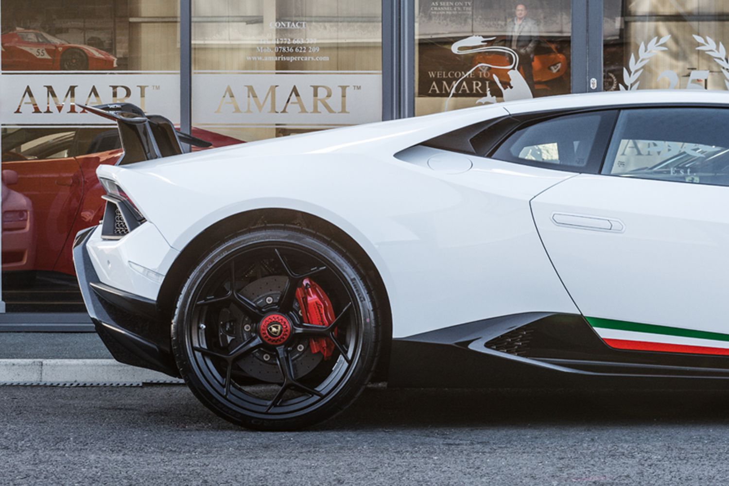 LAMBORGHINI HURACAN COUPE 5.2 LP 640-4 PERFORMANTE 2DR SEMI AUTOMATIC