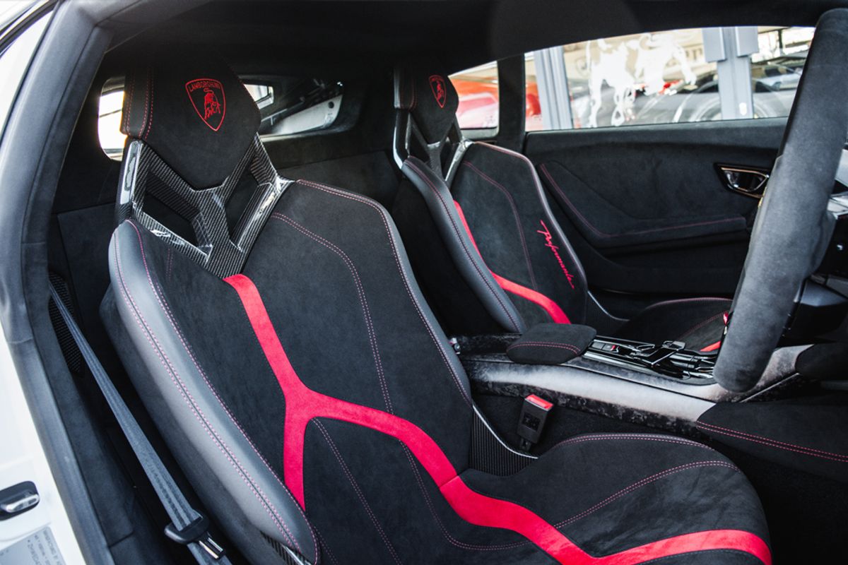 LAMBORGHINI HURACAN COUPE 5.2 LP 640-4 PERFORMANTE 2DR SEMI AUTOMATIC