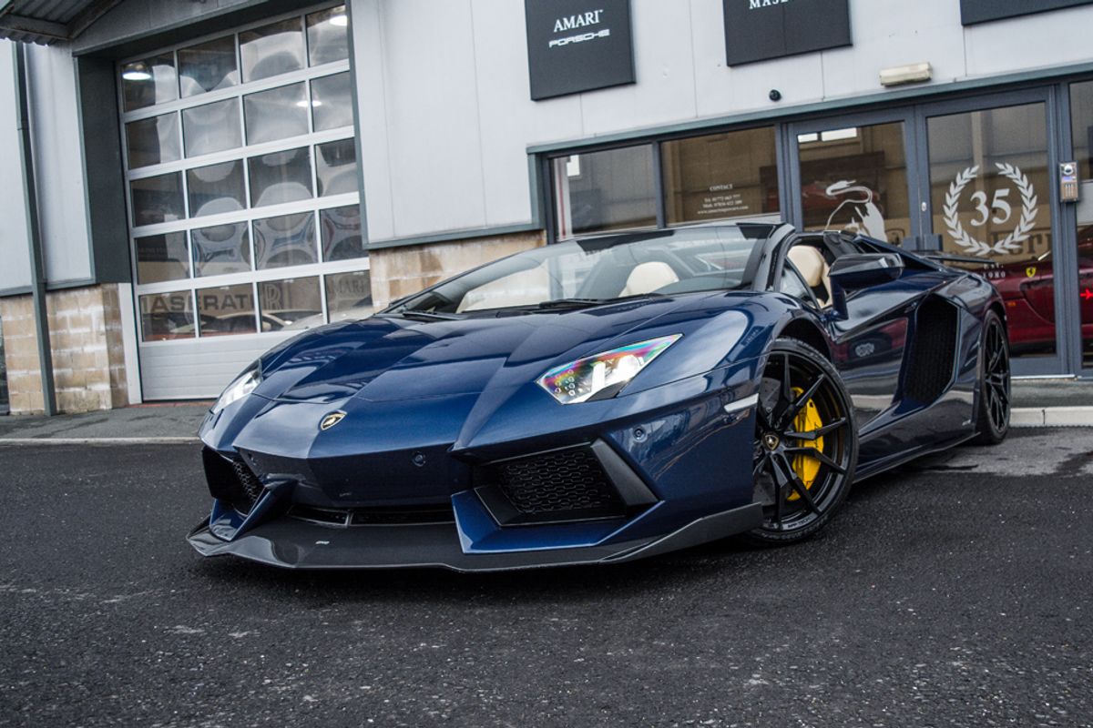 LAMBORGHINI AVENTADOR CONVERTIBLE 6.5 LP 700-4 ROADSTER DMC Molto Veloce