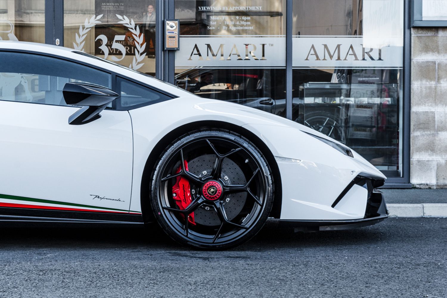LAMBORGHINI HURACAN COUPE 5.2 LP 640-4 PERFORMANTE 2DR SEMI AUTOMATIC