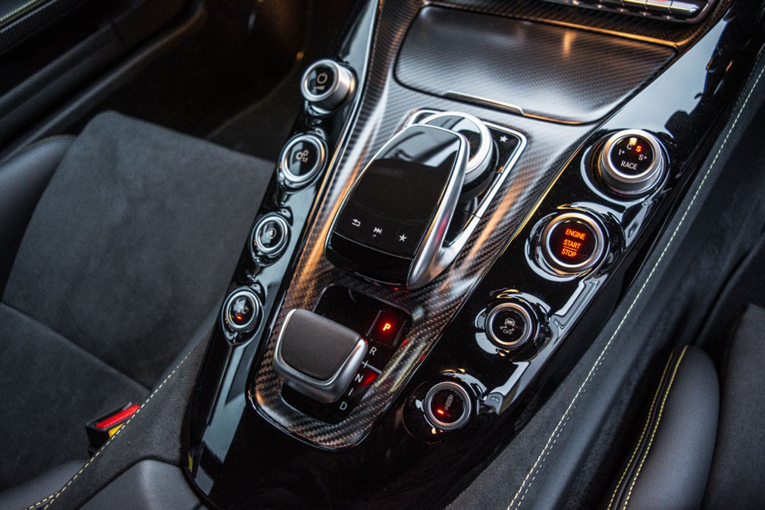 MERCEDES-BENZ AMG GT 4.0 AMG GT R PREMIUM 2DR AUTOMATIC