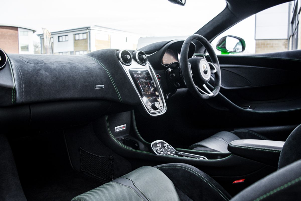 MCLAREN 570S COUPE 3.8 V8 2DR SEMI AUTOMATIC