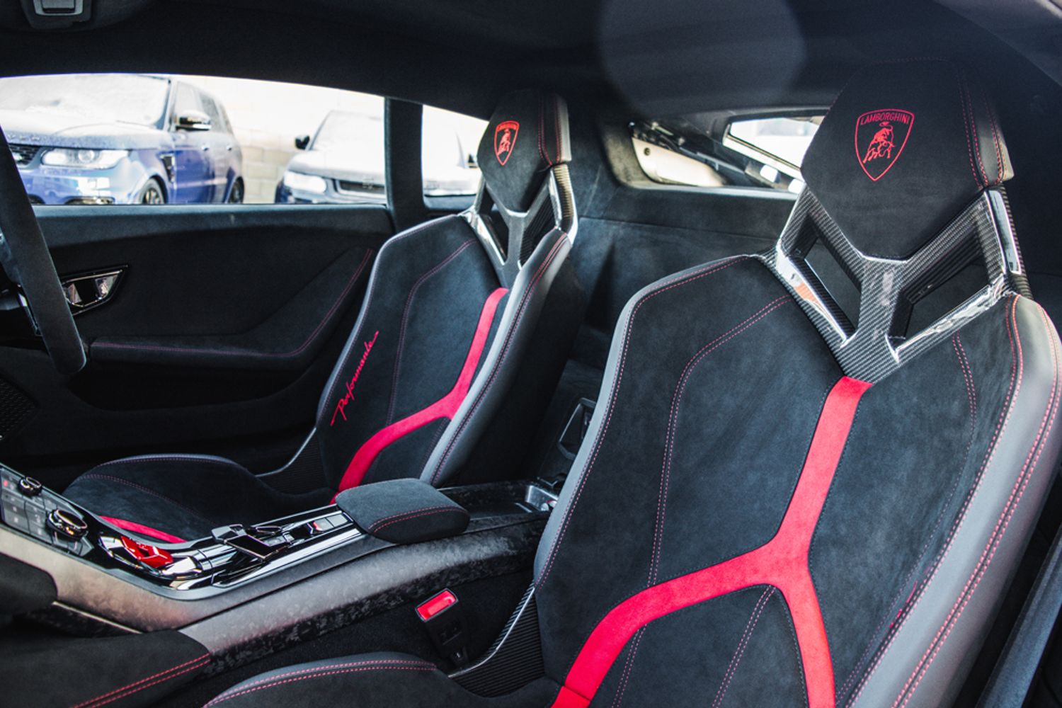 LAMBORGHINI HURACAN COUPE 5.2 LP 640-4 PERFORMANTE 2DR SEMI AUTOMATIC