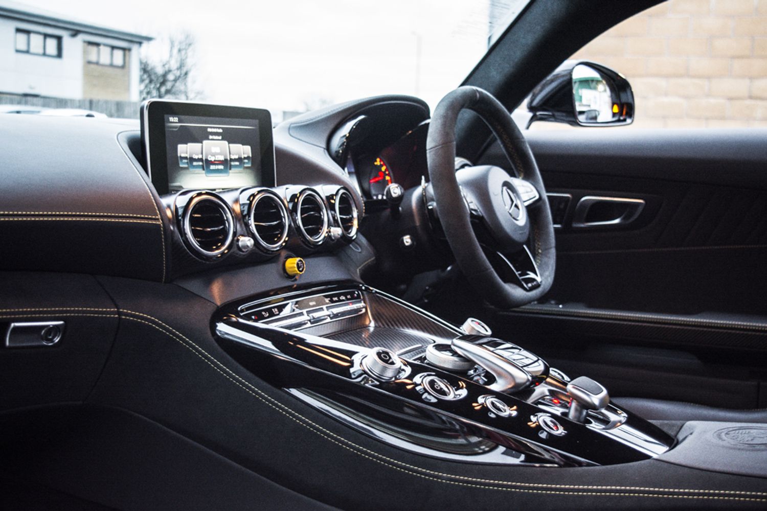 MERCEDES-BENZ AMG GT 4.0 AMG GT R PREMIUM 2DR AUTOMATIC