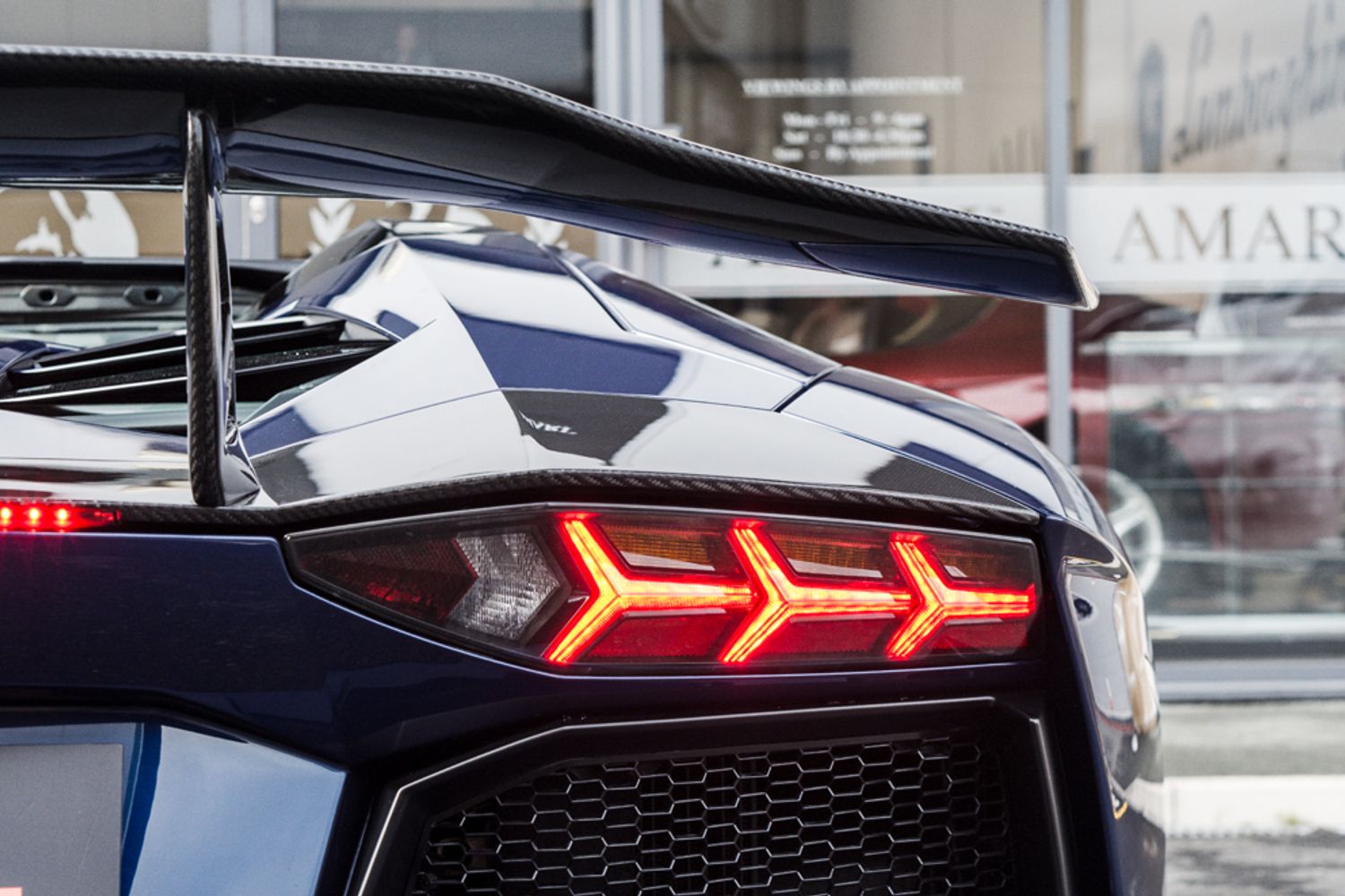 LAMBORGHINI AVENTADOR CONVERTIBLE 6.5 LP 700-4 ROADSTER DMC Molto Veloce