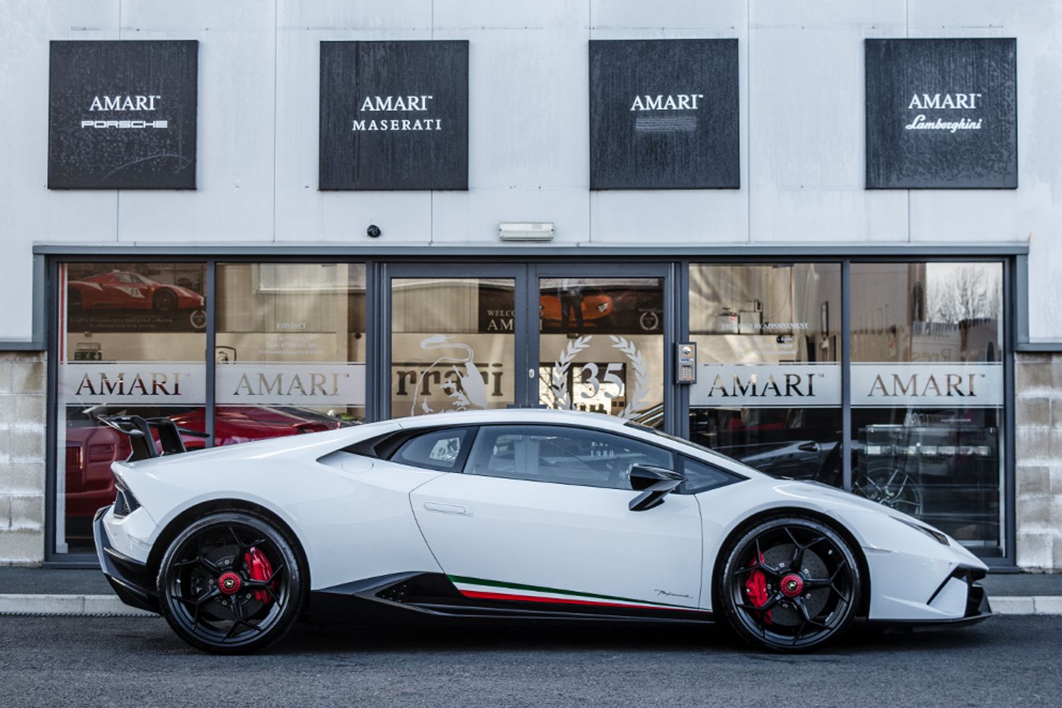 LAMBORGHINI HURACAN COUPE 5.2 LP 640-4 PERFORMANTE 2DR SEMI AUTOMATIC
