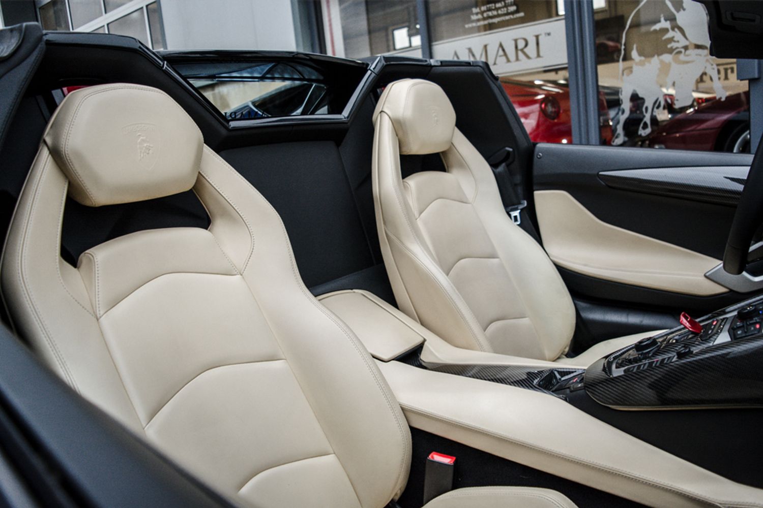 LAMBORGHINI AVENTADOR CONVERTIBLE 6.5 LP 700-4 ROADSTER DMC Molto Veloce