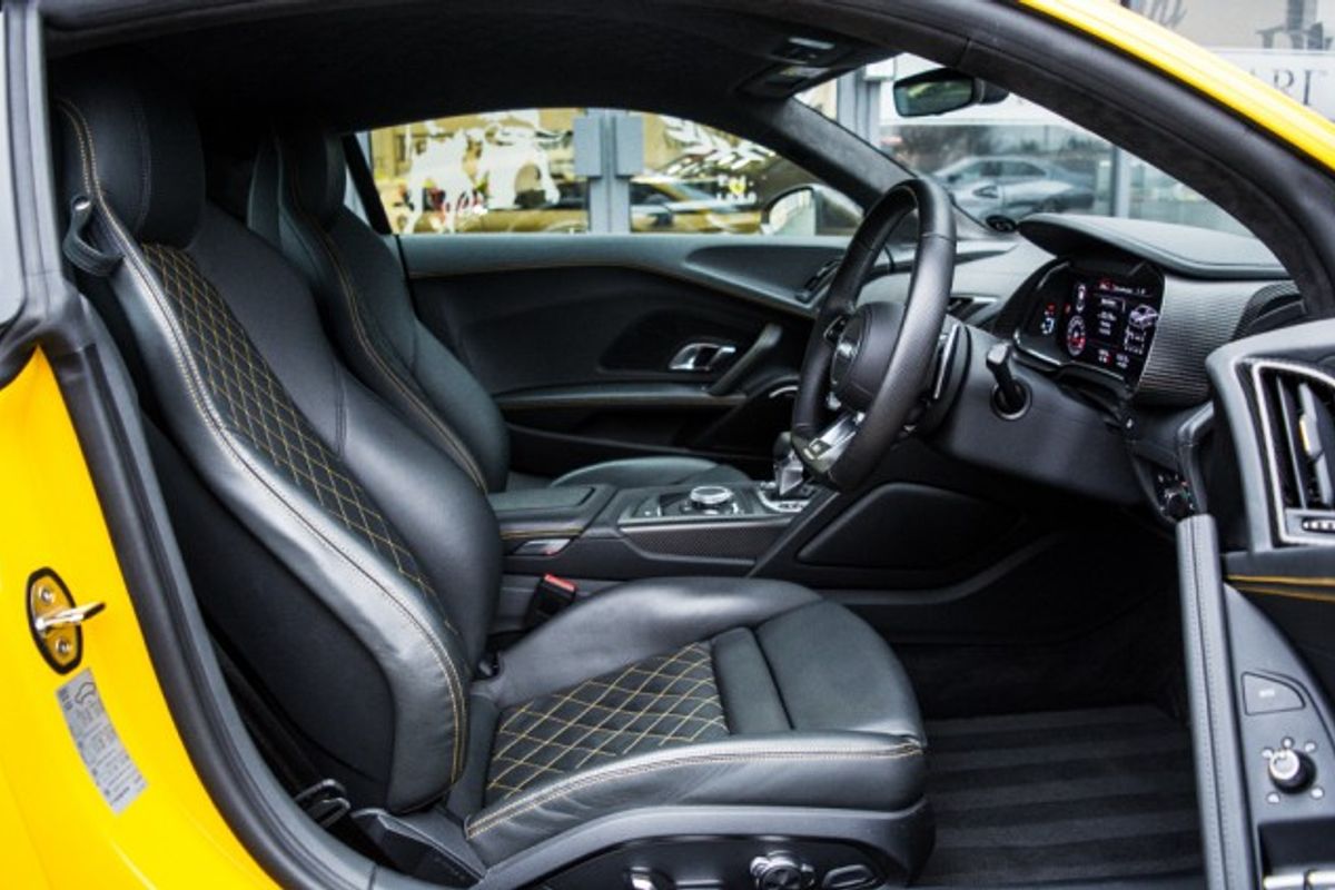 AUDI R8 COUPE 5.2 V10 PLUS QUATTRO 2DR SEMI AUTOMATIC