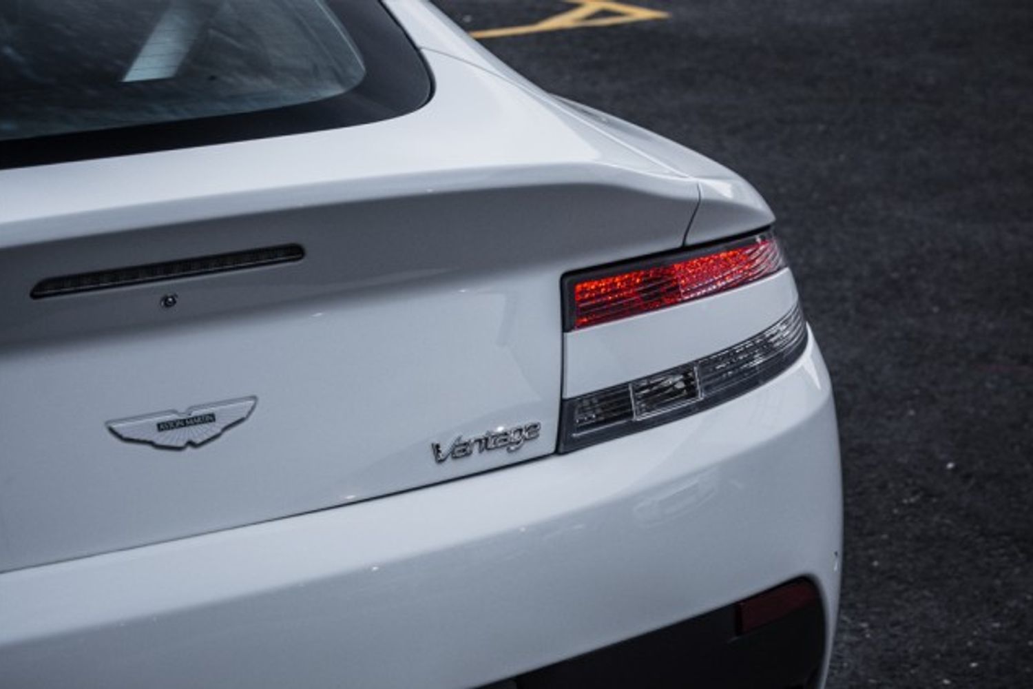 ASTON MARTIN VANTAGE COUPE 4.7 V8 3DR
