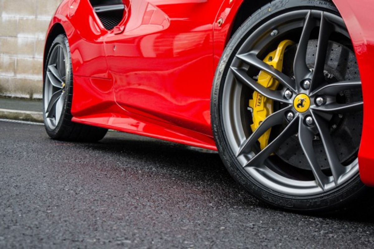 FERRARI 488 CONVERTIBLE 3.9 SPIDER 2DR SEMI AUTOMATIC