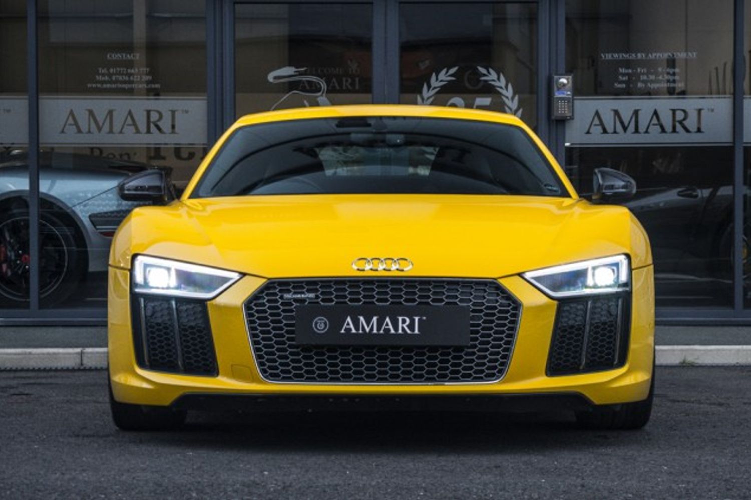 AUDI R8 COUPE 5.2 V10 PLUS QUATTRO 2DR SEMI AUTOMATIC