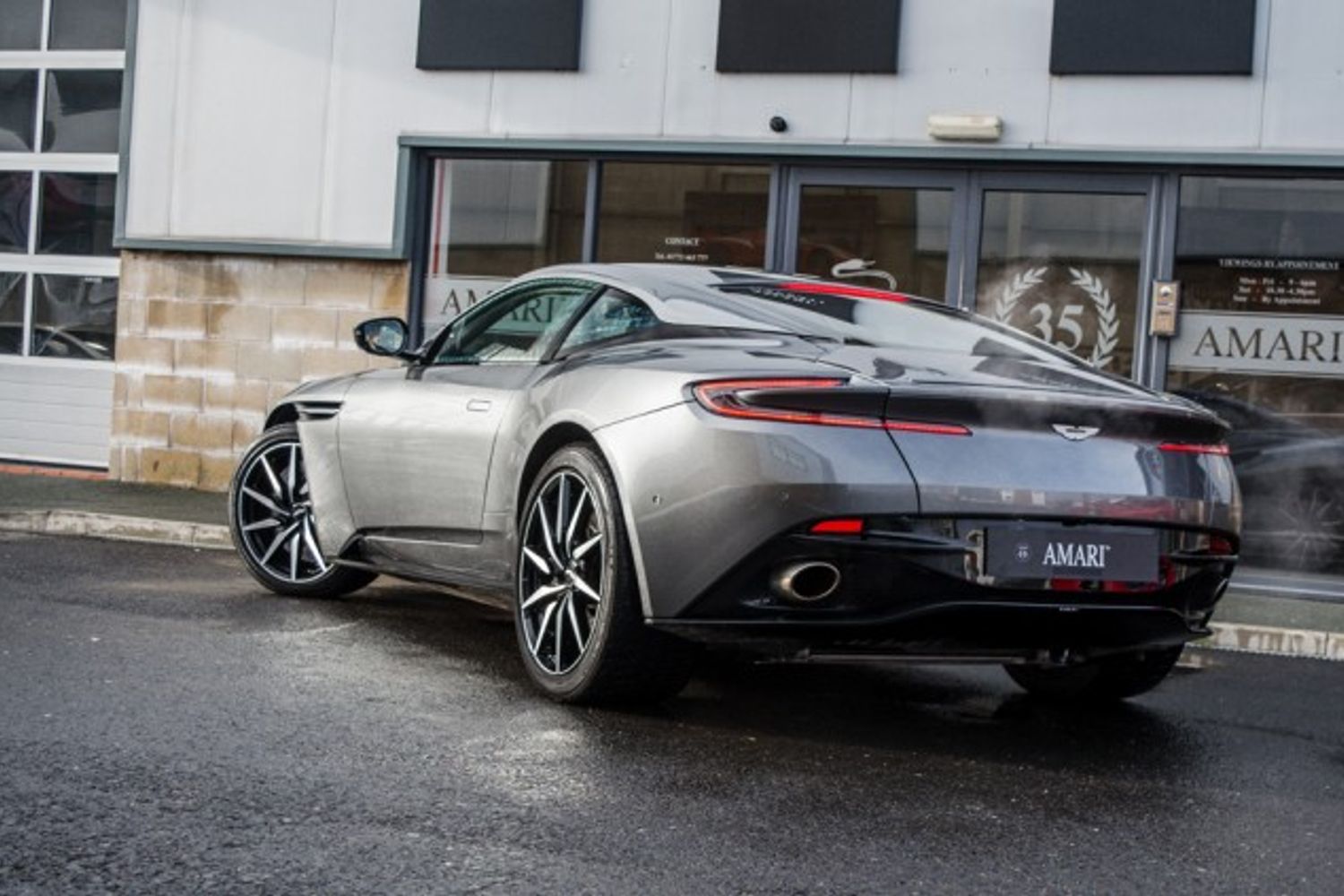 ASTON MARTIN DB11 COUPE 5.2 V12 Launch Edition