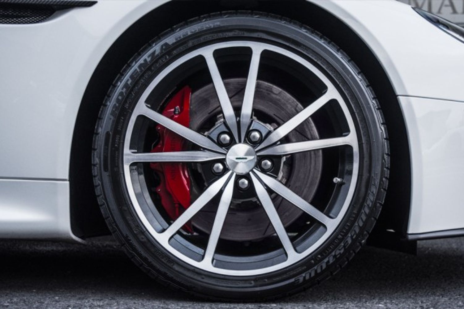 ASTON MARTIN VANTAGE COUPE 4.7 V8 3DR