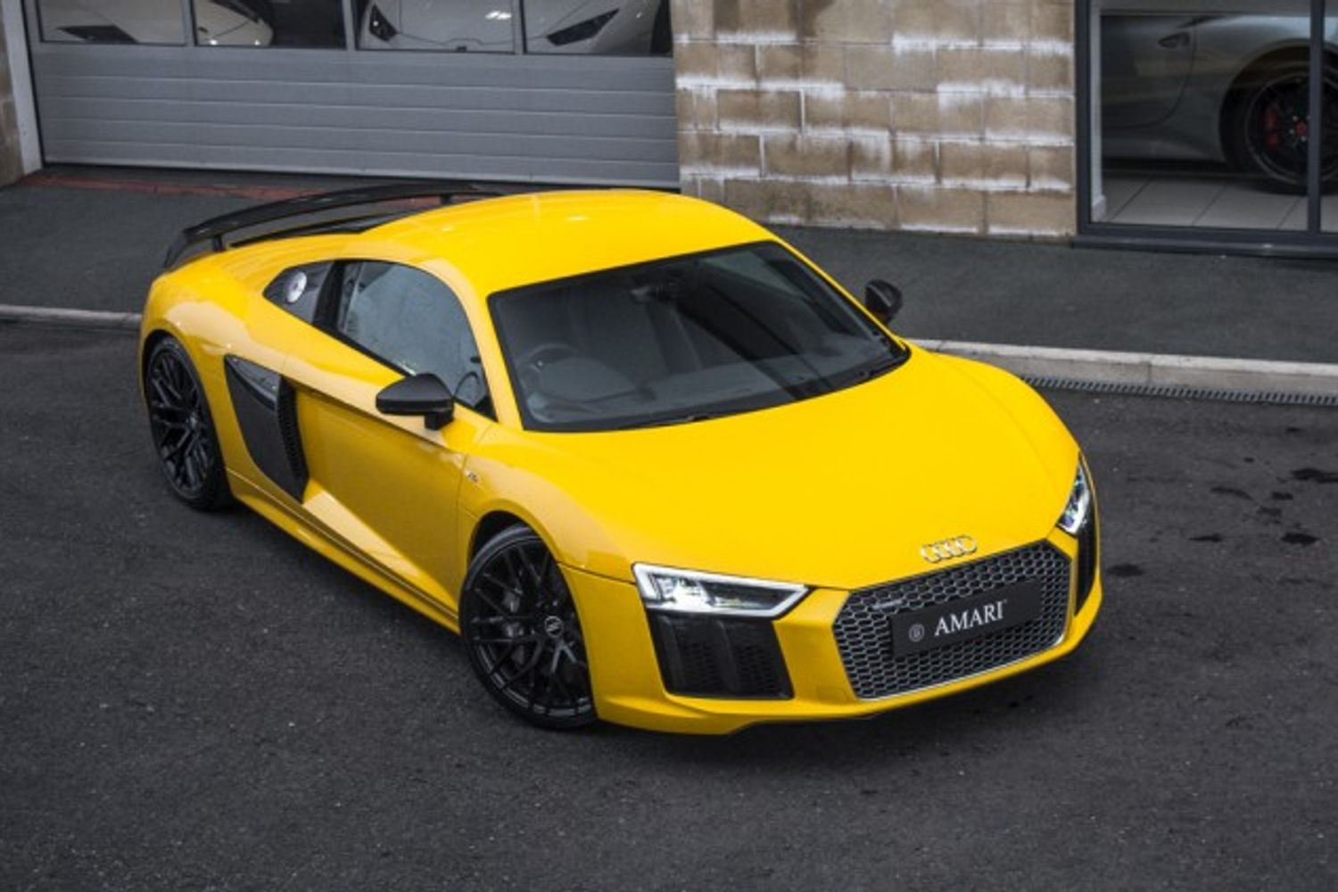 AUDI R8 COUPE 5.2 V10 PLUS QUATTRO 2DR SEMI AUTOMATIC