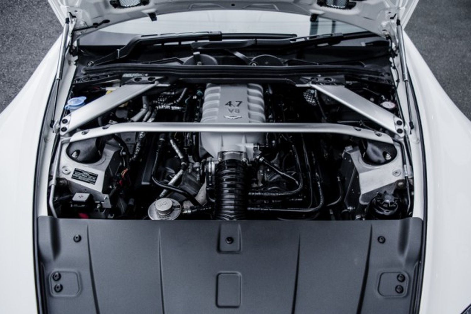 ASTON MARTIN VANTAGE COUPE 4.7 V8 3DR
