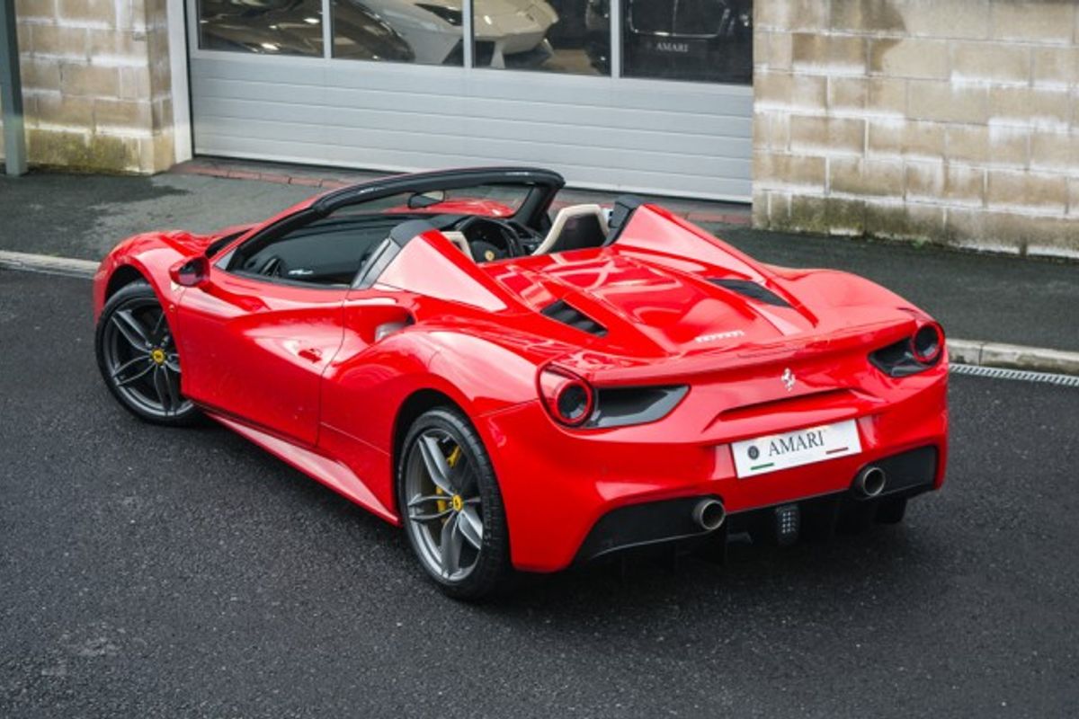 FERRARI 488 CONVERTIBLE 3.9 SPIDER 2DR SEMI AUTOMATIC