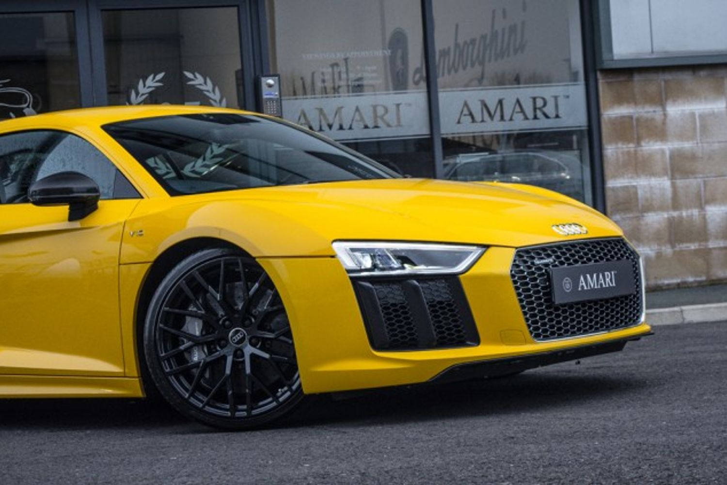 AUDI R8 COUPE 5.2 V10 PLUS QUATTRO 2DR SEMI AUTOMATIC